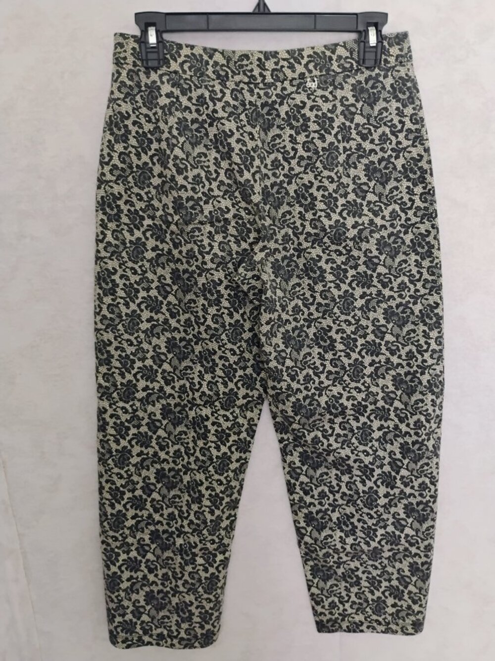 Equestrian Designs Lace-Print Stretch Cropped Riding Pants S (See Measurements) View 3